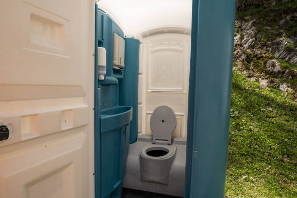 Best Portable restroom trailer rental  in New Prague, MN